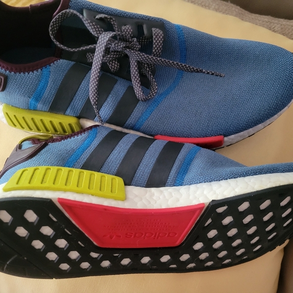 Adidas Men Boost - Picture 10 of 16